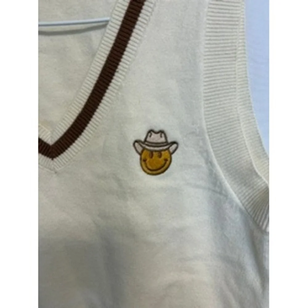 Altar'd State Cream Smiley Face Cowboy Hat V-Neck Sweater Vest Brown Trim Small
